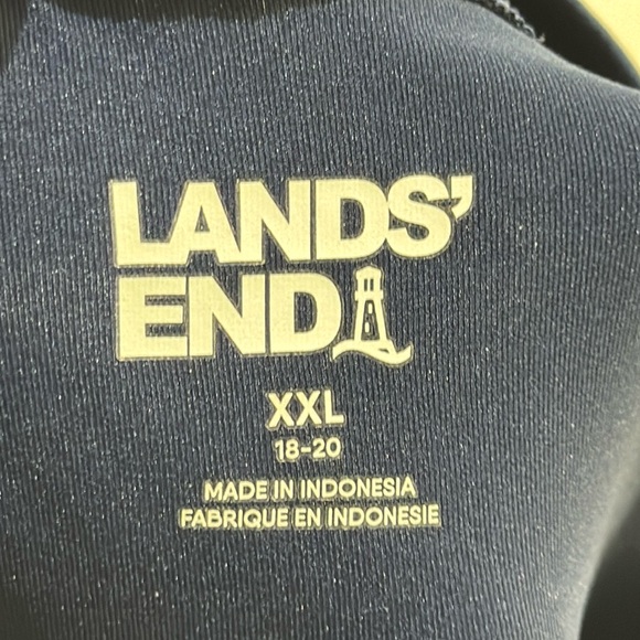 Lands End Women's Mock Neck Rash Guard UPF 50 Sun Protection Swim Tee - Picture 3 of 4